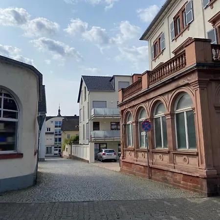 Kstay Apartment-kombi Im Eg Und Dg Fuer Bis Zu 8 Personen Mit Dachterrasse, Parkplaetzen, Smart-tvs