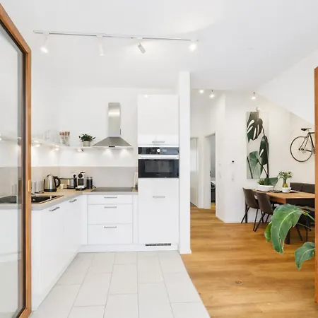 Kstay Apartment-kombi Im Eg Und Dg Fuer Bis Zu 8 Personen Mit Dachterrasse, Parkplaetzen, Smart-tvs Lejlighed Eltville am Rhein