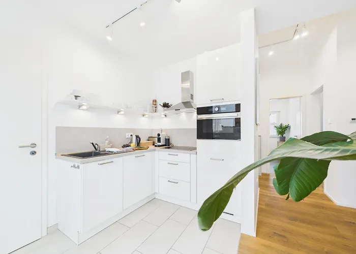 Kstay Apartment-kombi Im Eg Und Dg Fuer Bis Zu 8 Personen Mit Dachterrasse, Parkplaetzen, Smart-tvs * Eltville am Rhein