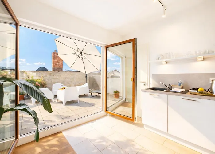 Kstay Apartment-kombi Im Eg Und Dg Fuer Bis Zu 8 Personen Mit Dachterrasse, Parkplaetzen, Smart-tvs * Eltville am Rhein