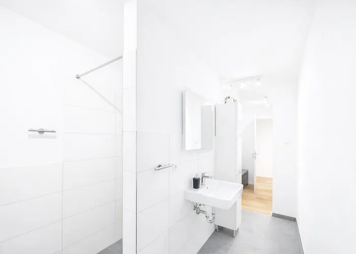 Apartmán Kstay Apartment-kombi Im Eg Und Dg Fuer Bis Zu 8 Personen Mit Dachterrasse, Parkplaetzen, Smart-tvs *