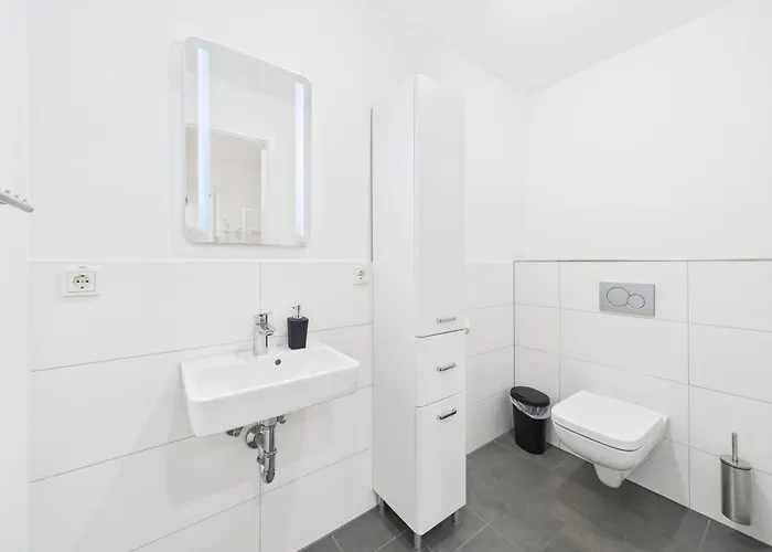 Kstay Apartment-kombi Im Eg Und Dg Fuer Bis Zu 8 Personen Mit Dachterrasse, Parkplaetzen, Smart-tvs Eltville am Rhein